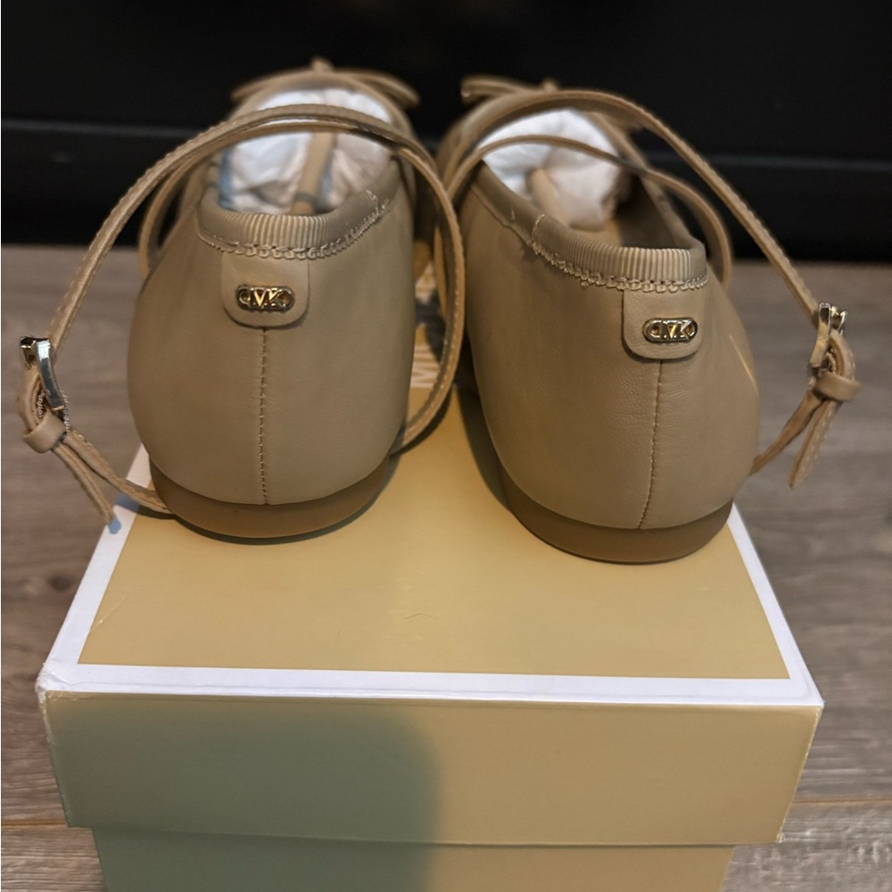 MICHAEL Michael Kors Collette Ballet Flats - Picture 4 of 5
